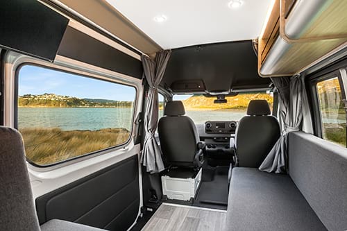 Pacific Horizon 2+1 Premium Motorhome image 2430