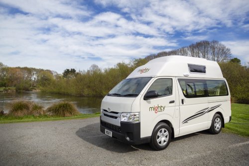 2 Berth HiLite image 2430