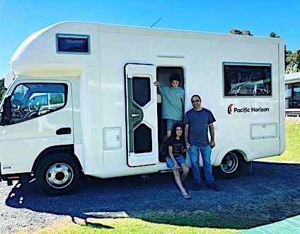 Pacific Horizon 4 Berth Fuso Motorhome image 2340