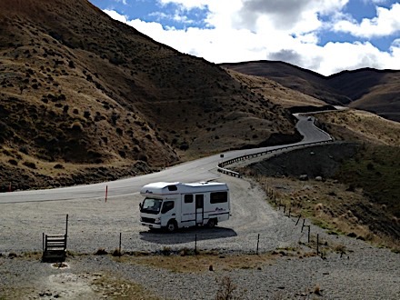Pacific Horizon 4 Berth Fuso Motorhome image 2340