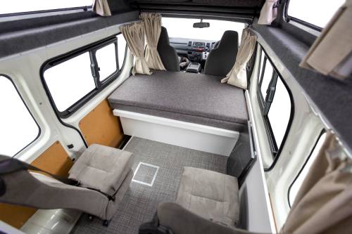 4 Berth DeLite image 2420