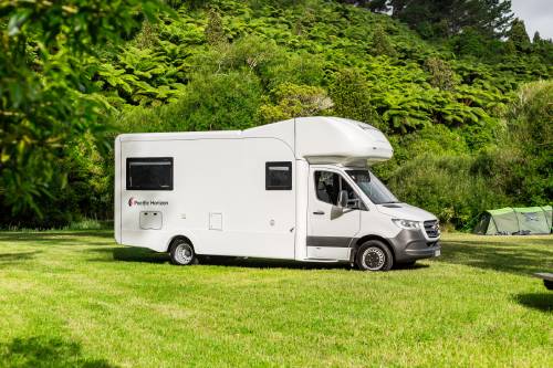 Pacific Horizon Gem 4berth Motorhome image 2401