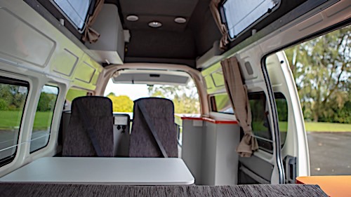 Travellers Autobarn HI5 image 2420