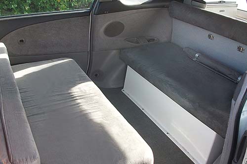 Lucky Rodeo image 2420