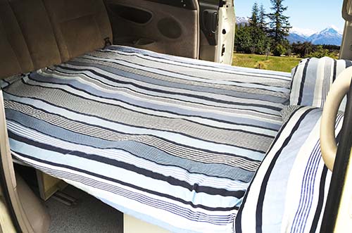 Lucky Rodeo image 2420